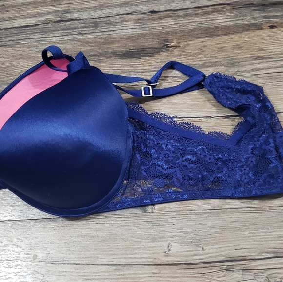 Pink Victoria Secret bra 34c - Picture 3 of 8